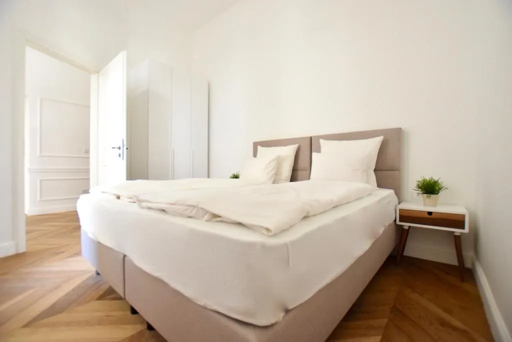Luxury Apartment By Hi5 - Bazilika Suite Budapešť 0*,