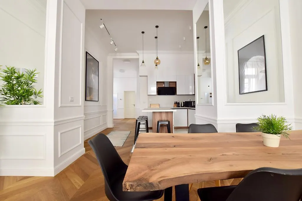Luxury Apartment By Hi5 - Bazilika Suite Budapešť